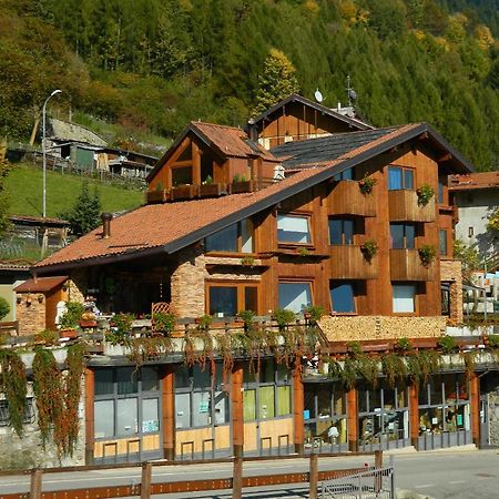 B&B Alla Fontana Lozio Exterior foto